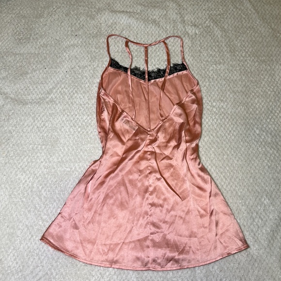 BOOHOO light pink and black lace silk nightie size small - Picture 2 of 3